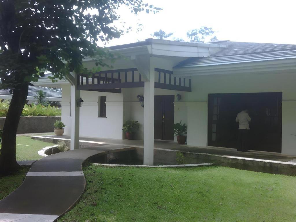 Taman Dayu Golf Club And Resort Prigen Exteriér fotografie